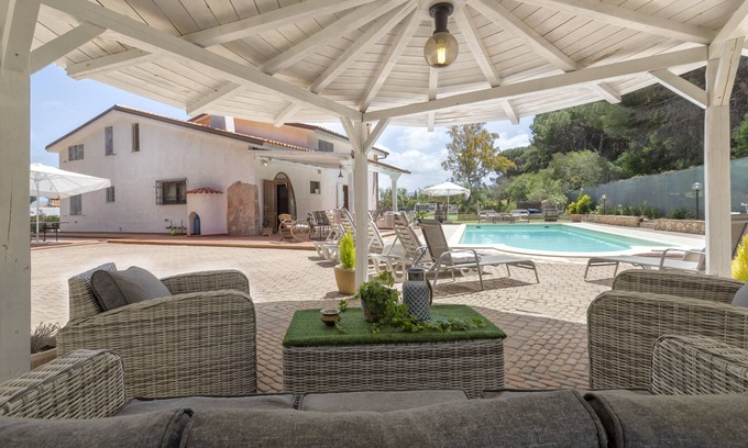 Sorso Villa | Villa 'Matian' con piscina privada, Wi-Fi y aire acondicionado
