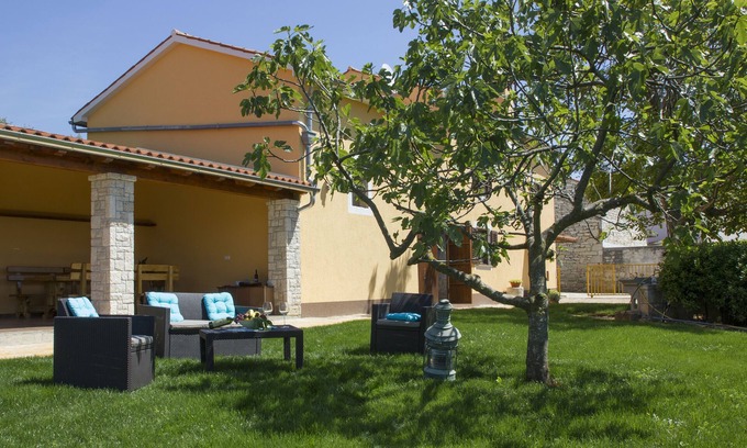 Peruski Villa | Villa Matteo in Peruski - Istria, with private pool, quiet location