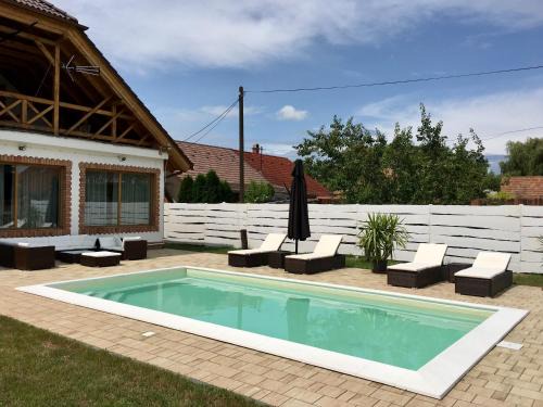 Balatonkeresztur Casa | Villa Maximilian