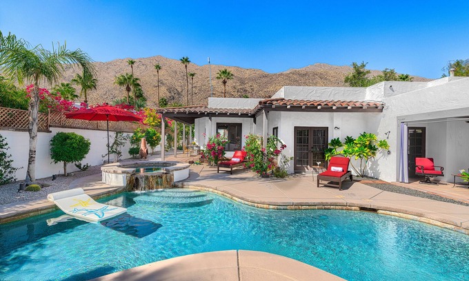 The Mesa Casa | Villa Mesa! Private Oasis! 3 bed / 3 bath! Pool! Spa! Fireplace! Mtn View!