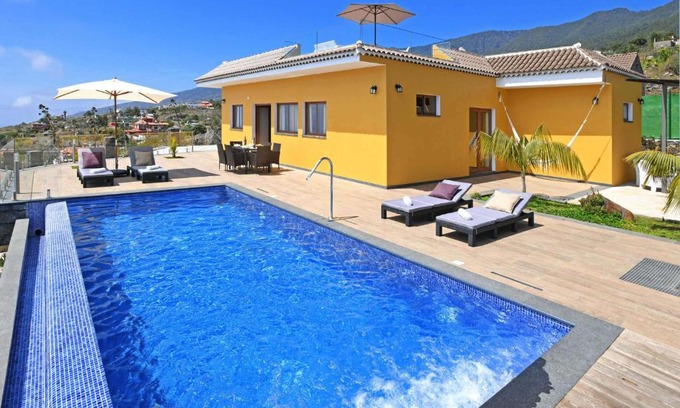 Arecida Chalet De Esquí | Villa Mica