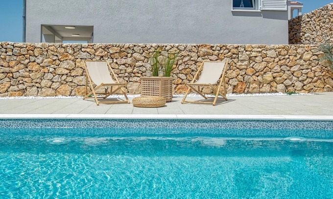 Metajna Villa | Villa Midina with Pool