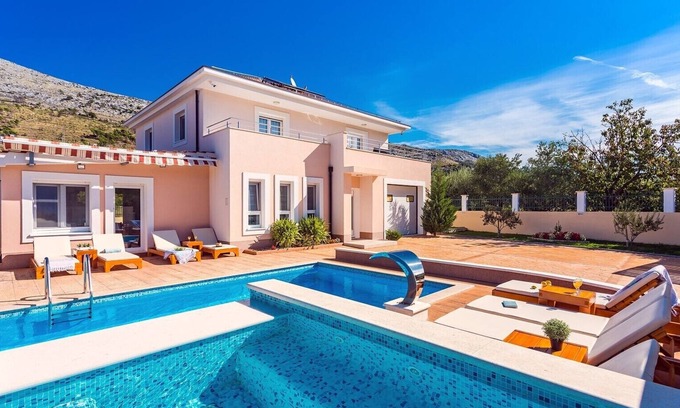Srinjine Villa | VILLA MILLA with private heated pool