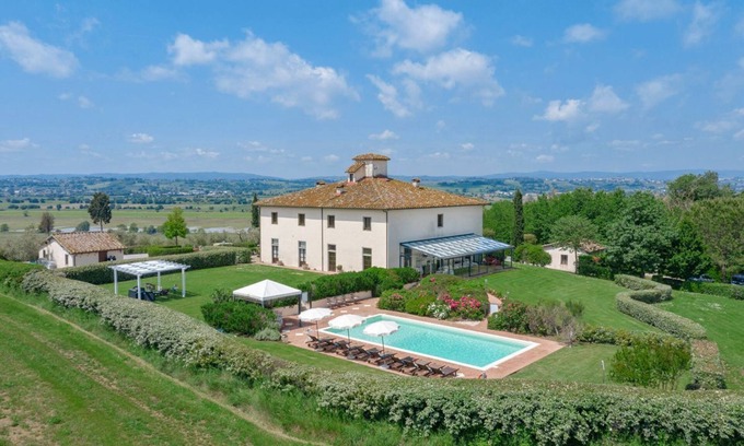 Le Piazze Villa | Villa Mimi - Nueve Habitaciones Villa, Capacidad 18