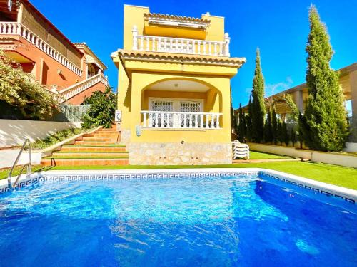 Pinar de Campoverde Villa | Villa Mimosa Pinar de Campoverde by Villas&You