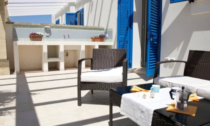 Lido Marini Villa | Villa 'Mina Uno' with Private Garden and Air Conditioning