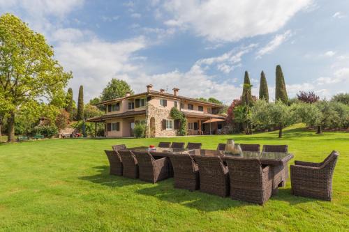 Montioni Villa | Villa Minerva