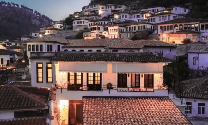 Berat Casa | Villa Mishel