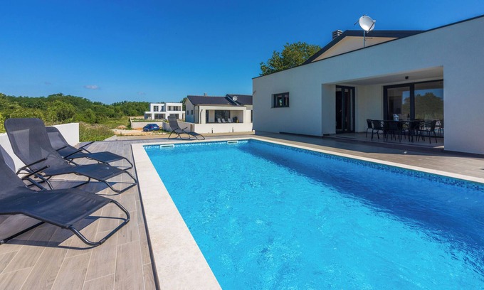 Topid Casa | Villa Mizar (V0391-K1) - Labin