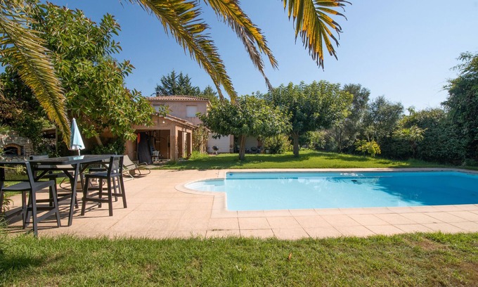 Afa Villa | Villa 'Moderne Afa' con vistas a la montaña, Wi-Fi y aire acondicionado