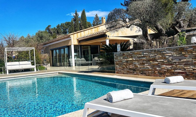 Le Castellet Villa | Villa Moderne, Piscine Chauffée, Proche Bandol