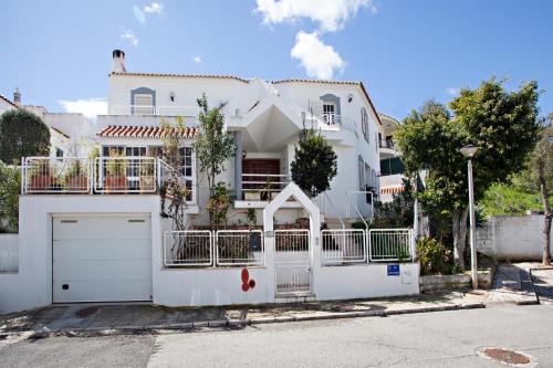 Gambelas Casa | Villa Monaco