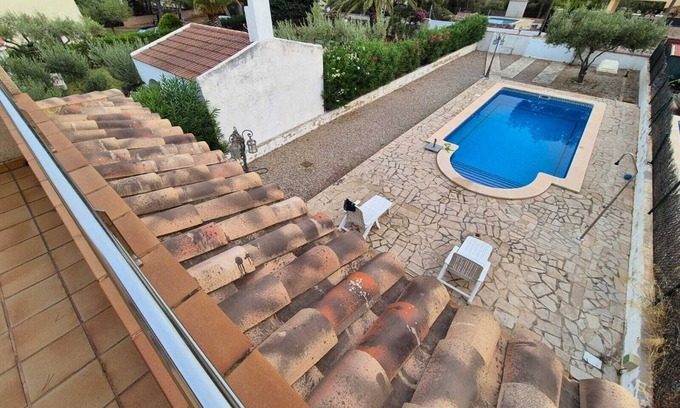 Les Tres Cales Chalet De Esquí | VILLA MONREDÓ. House with private pool for a relaxing vacation