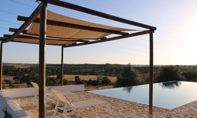 Santiago do Cacem Villa | Villa 'Monte Da Casa Nova' con piscina privada, Wi-Fi y aire acondicionado