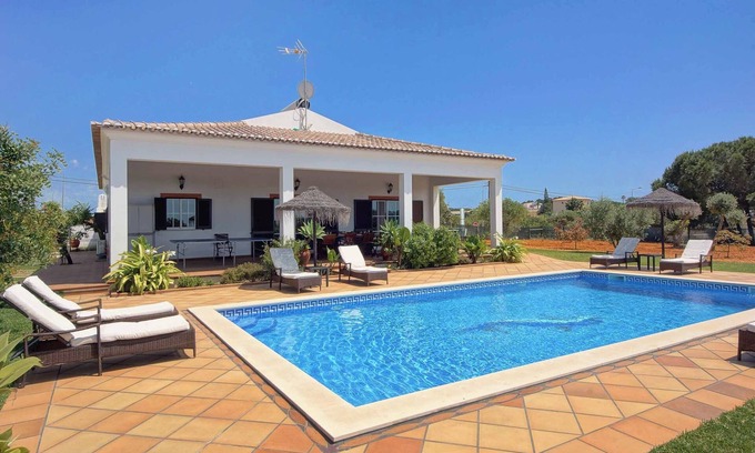 Patroves Villa | Villa Monte de Madrinha