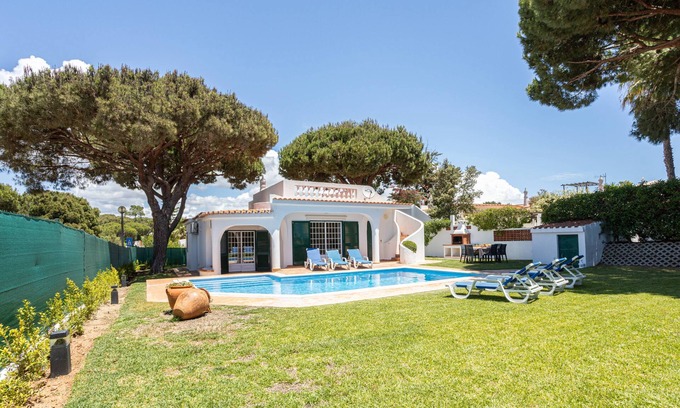 Vilamoura Villa | Villa Moura by HelloVacations