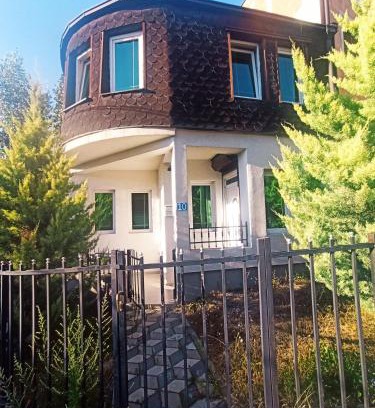Matiçan Villa | Villa Nënë Terezës