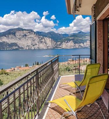Assenza Casa | Villa Nadya by GardaDoma