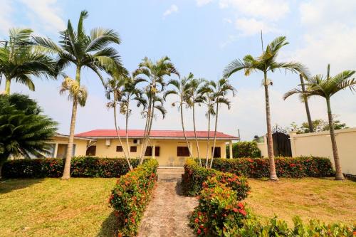 Kribi Villa | Villa NATH - Kribi centre-ville