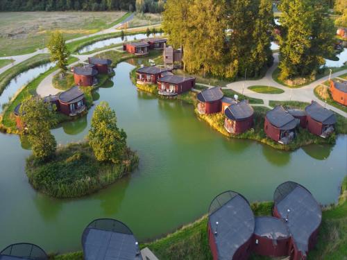 Maubray Casa | Villa near Tournai in a Leisure Award Park