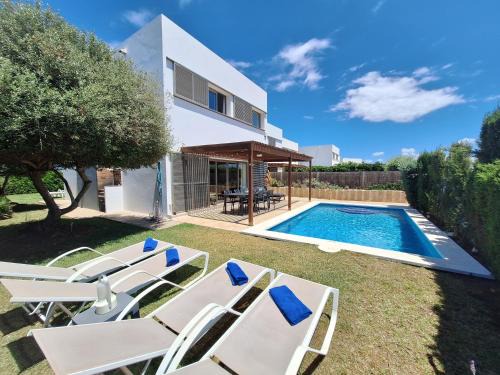 Cala'n Bosch Villa | Villa Neva