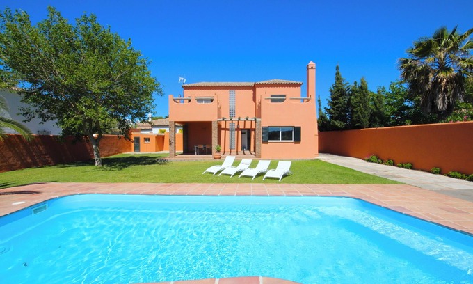 Los Caños de Meca Chalet De Esquí | CHALET JUNTO A LA PLAYA ( 5MINUTOS ) CON PISCINA PRIVADA