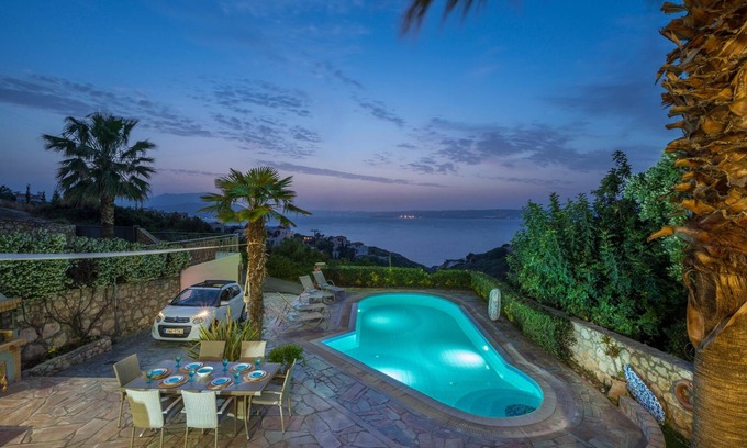 Plaka Villa | Villa Nicolas