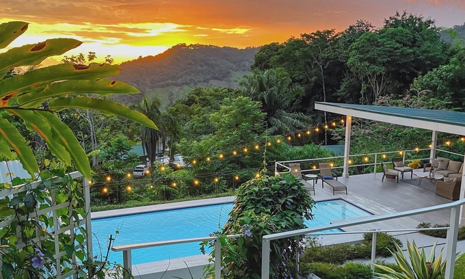 Lagunas Villa | Villa Nido - Ocean Views, Pool, Close to The Beach!!