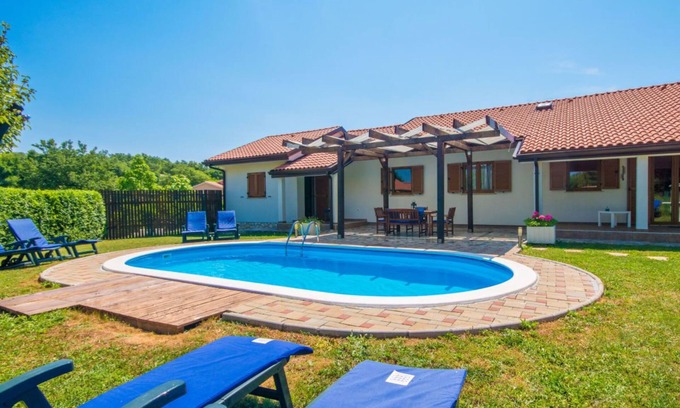 Snasici Casa | Casa de vacaciones Nika con piscina