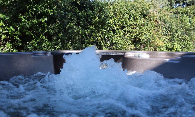 Caremeau Casa | Villa - Nimes - 4/6pers - jacuzzi - 2 terraces - WIFI