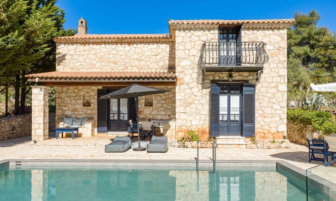 Agia Marina Villa | Villa Niovi Aresti con piscina privada