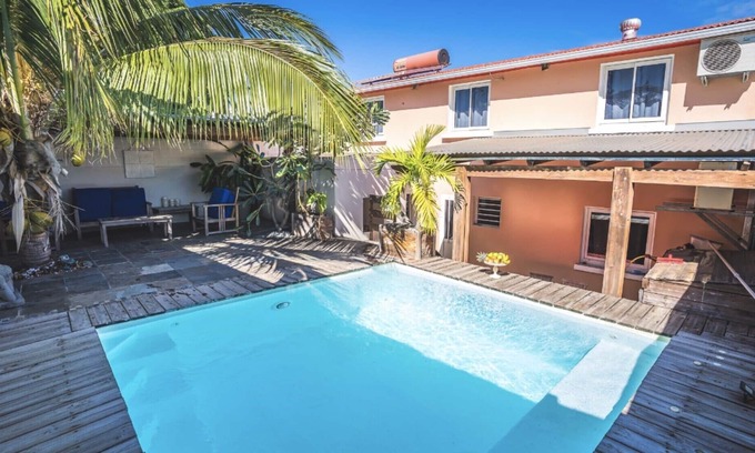 Plateau Goyave Villa | Piscina privada Case Noja climatizada todo el año.