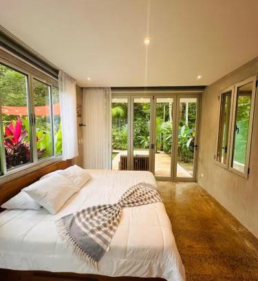 Jacó Cabina | Villa Oasis 2 - Playa Blanca, Mantas, Jaco