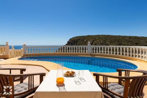 Cumbre del Sol Villa | Villa Octavio by Abahana Villas