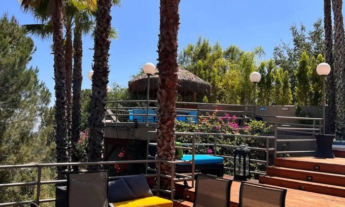 Altadena Casa | Villa of 100 Games With Heated Pool Spa