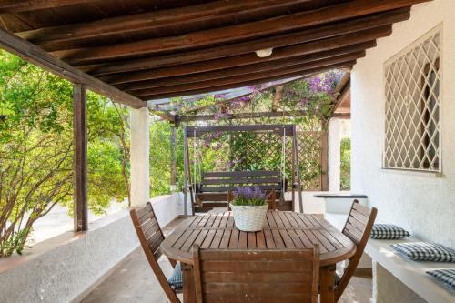 Pittulongu Chalet De Esquí | Villa Olivastro by Klodge