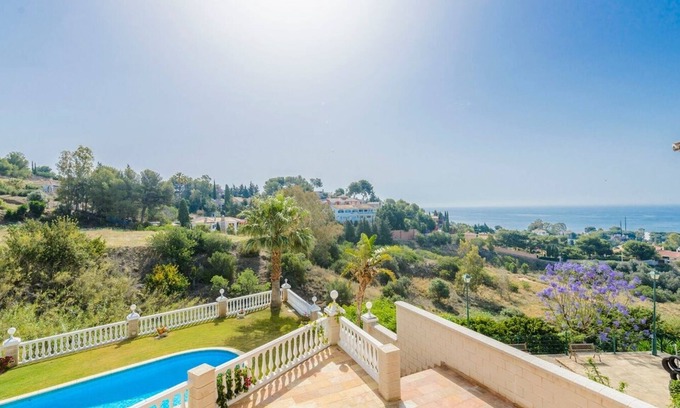 Benalmádena Villa | Villa Olmedo Benalmádena by Ruralidays