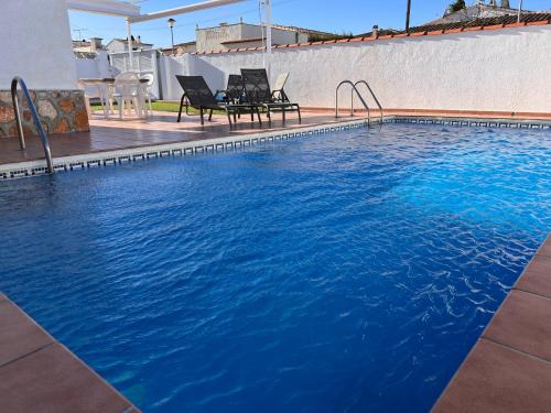 L'Escala Villa | Villa OM, Piscina Privada, Aire Acondicionado Free