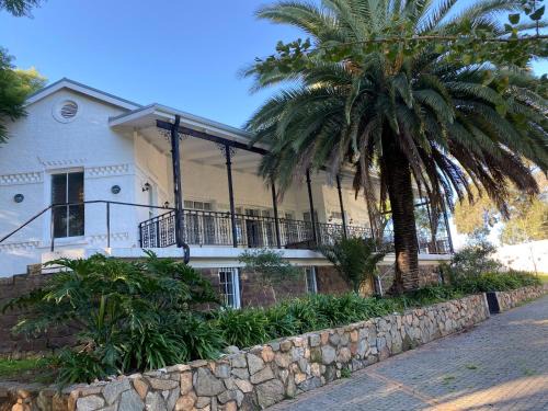 Greater Johannesburg Metropolitan Area Villa | Villa on Main Modderfontein
