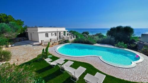 Patu Villa | Villa Opunzie Torre Vado