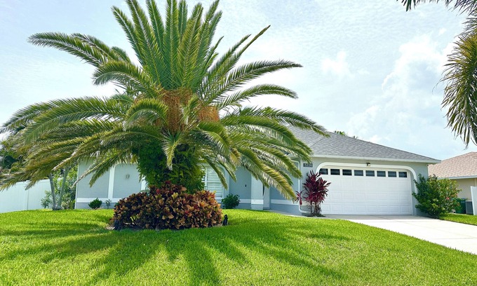 Pelican Casa | Villa Orange Blossom - pool home with full privacy backyard