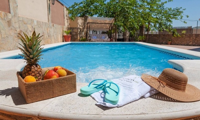 Alcalá la Real Villa | Villa Ortega Alba Alcalá La Real by Ruralidays