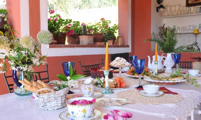 Sarzana Villa | VILLA ORTENSIA 7 PAX con piscina BBQ WiFi Cerca de 5 Terre