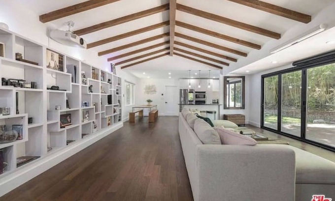 Hollywood Hills Villa | Villa Outpost in the Hollywood Hills.