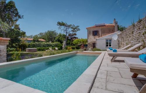 Mali Losinj Villa | Villa Palazzo Limone with pool by Villas Guide