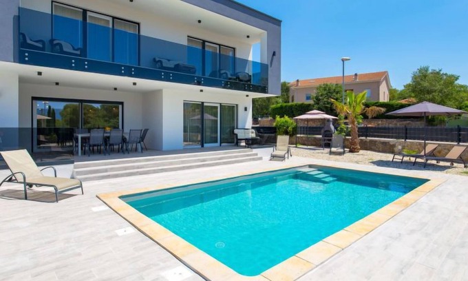 Pinezici Casa | Villa Palma by Interhome