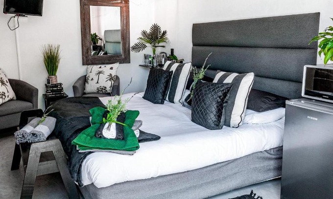 Linkside Casa | Villa Palmera LOADSHEDDING FREE
