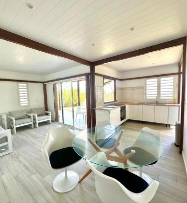 Sainte-Rose Casa | Villa Pamplemousse, votre havre de paix à deux pas de la plage