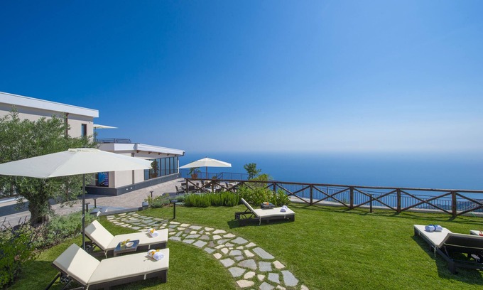 Agerola Cama Y Desayuno | Villa Paradise Resort