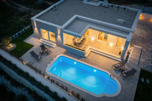 Kastel Gomilica Villa | Villa Paradiso Adriatico